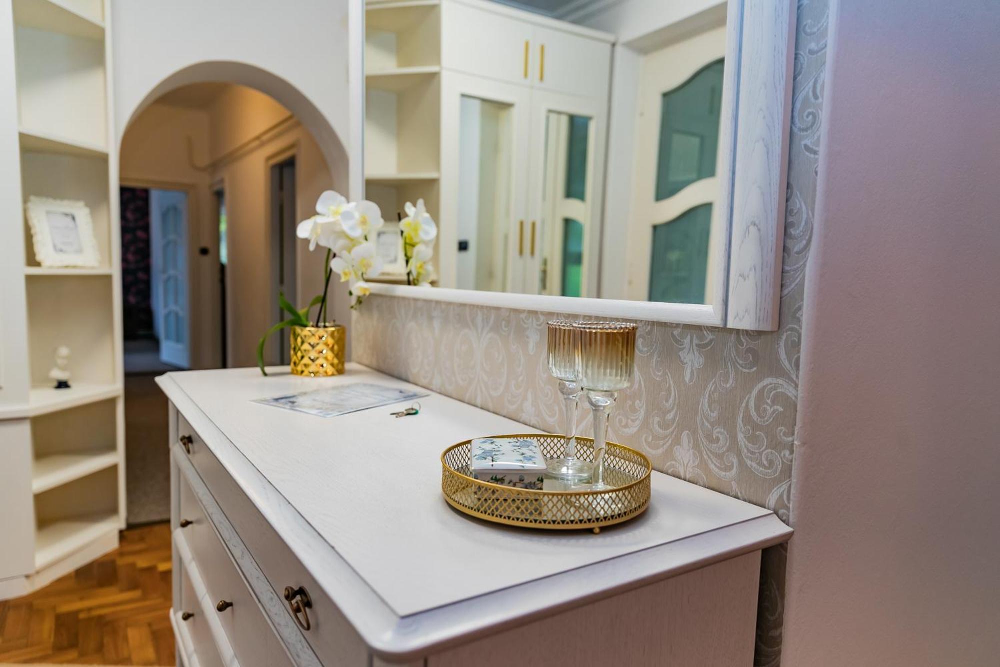Apartment Center House - Otthon, Csak Mashol!
