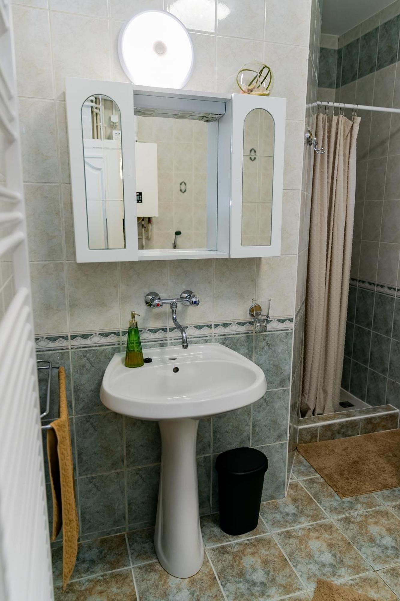 Apartment Center House - Otthon, Csak Mashol! *